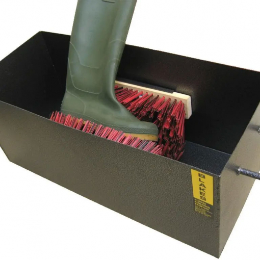 Boot Washer Complete with Brushes