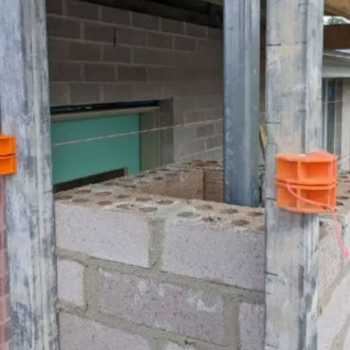 MAGSY – Magnetic Line Block suitable for Blakes Building Profiles Image 3