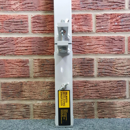 Intermediate Profiles 2.0M, GREY Edition, Complete with Fixings (1 Pair) Image 2